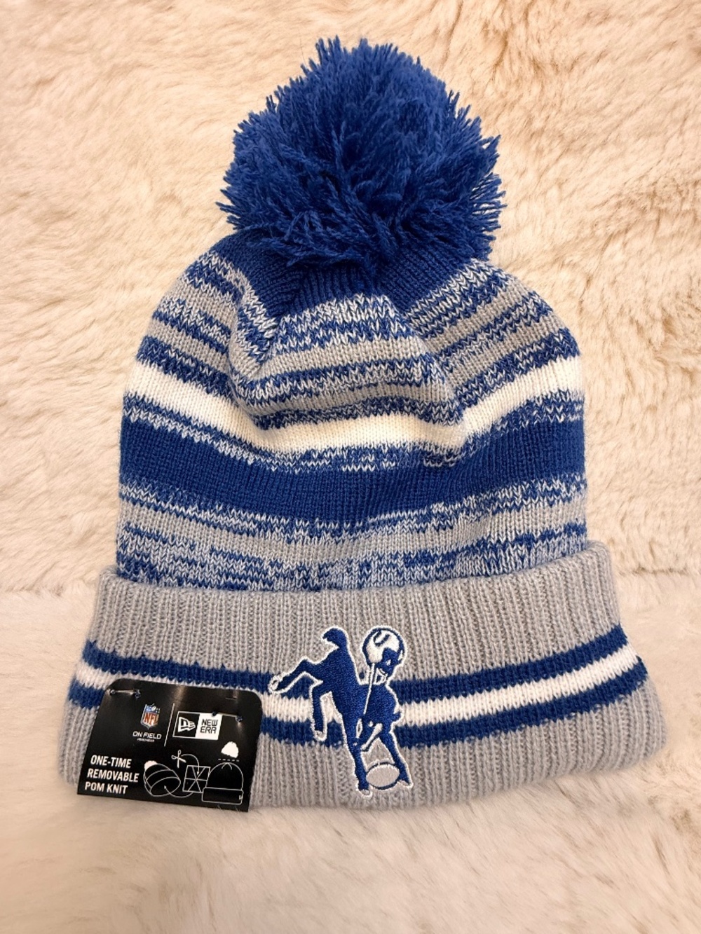 NWT ndianapolis Colts 2021 NFL Historic on Field Knit Hat with 1x Removable Pom